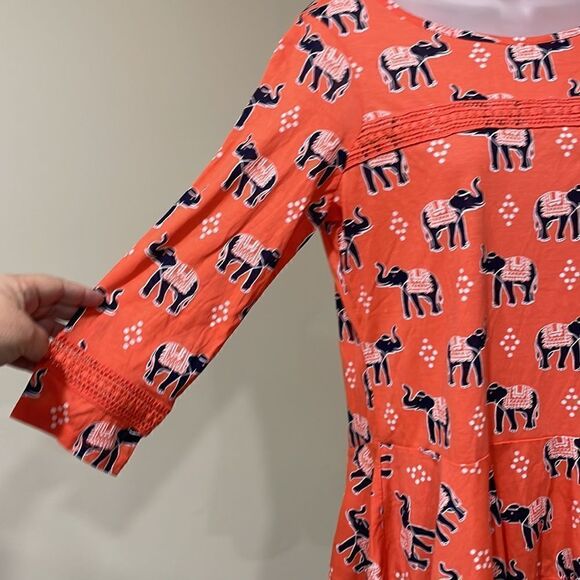 NWOT Crown & Ivy Orange Navy Elephant Blouse.  Size M medium 8/10 - Picture 4 of 7